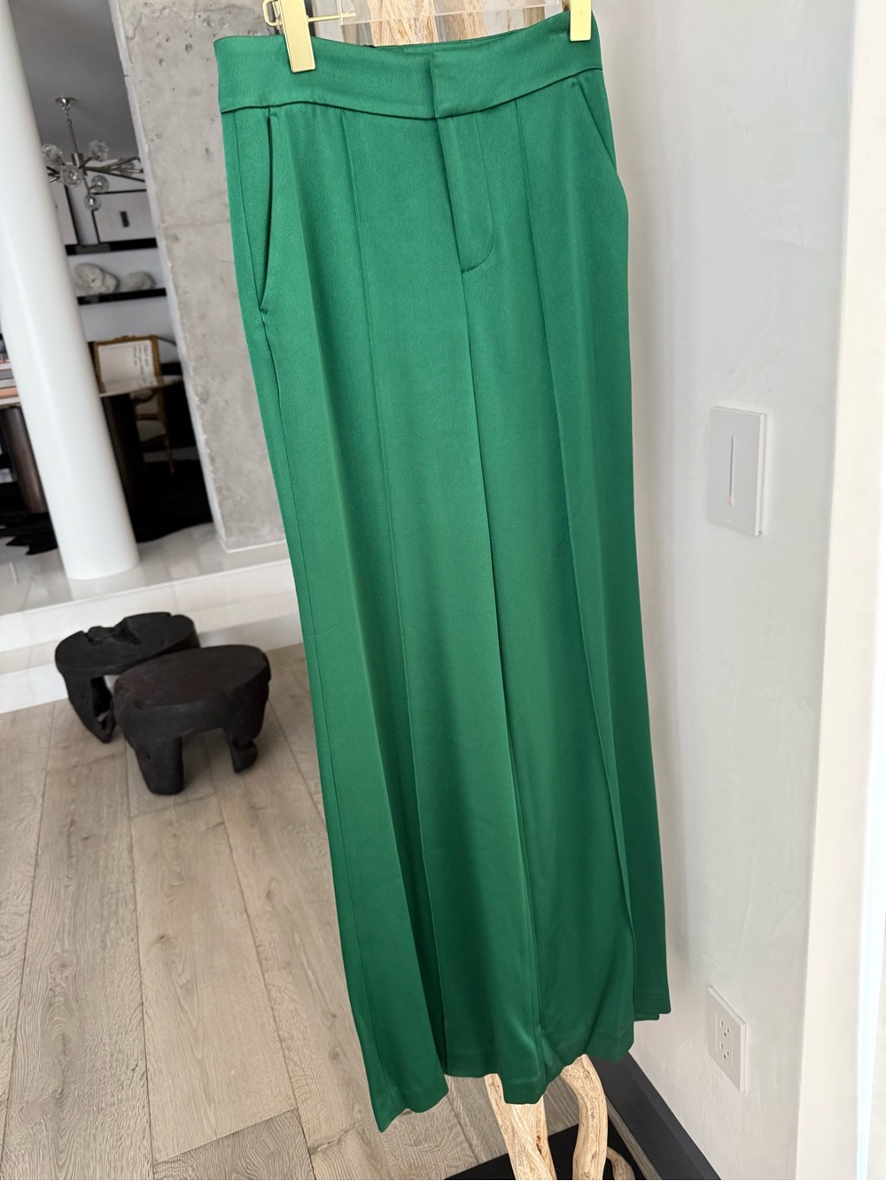ALICE AND OLIVIA Elegant Green Wide-Leg Dress Pants - Picture 7 of 17